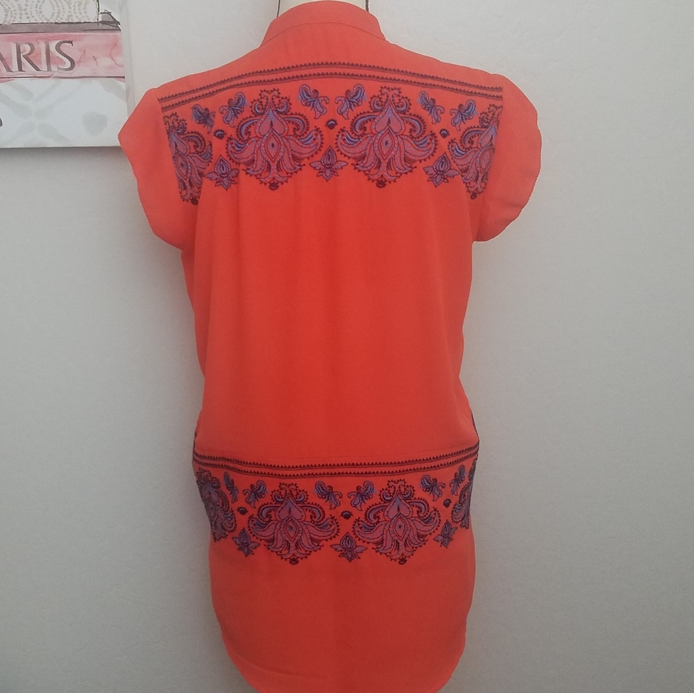 THML Embroidered Top Size Small - Picture 2 of 15